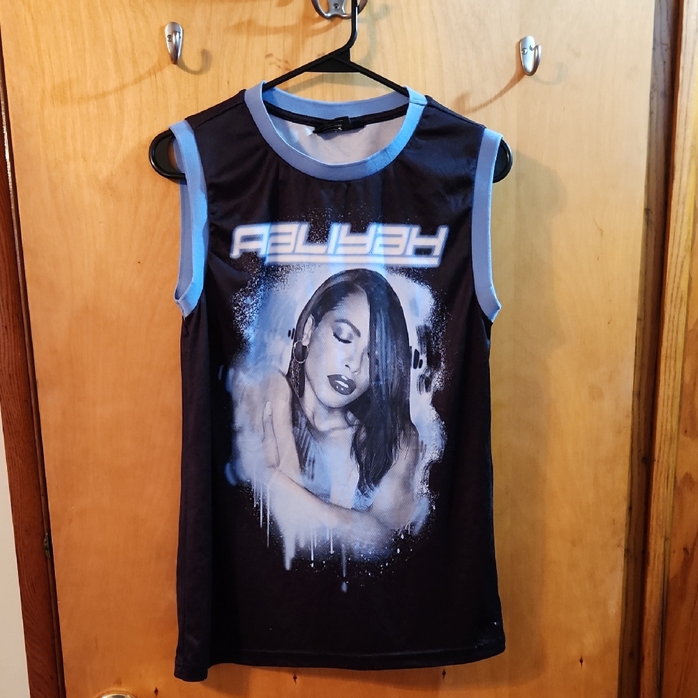 Graphic Sleeveless Aaliyah Basketball Tank